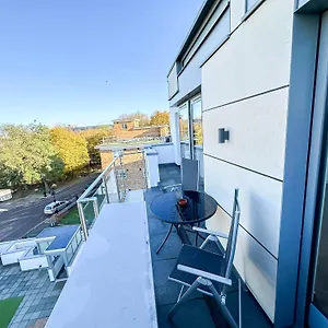 Contemporary With Private Terraces In Shoreditch, Hoxton, Islington London
